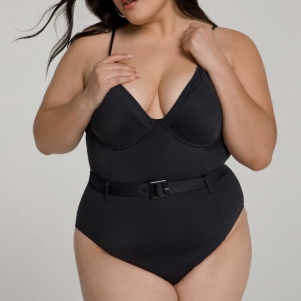 NEW Good American Showoff Belted One Piece Swimsuit in Solid Black Sz. 5X